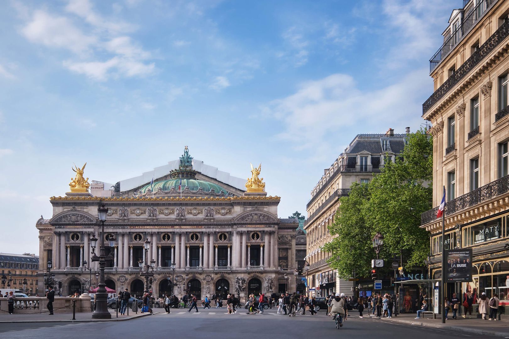 Paris quartier de l'Opera Garnier, à deux pas de l'école Itecom Art Design, école de Design à Paris