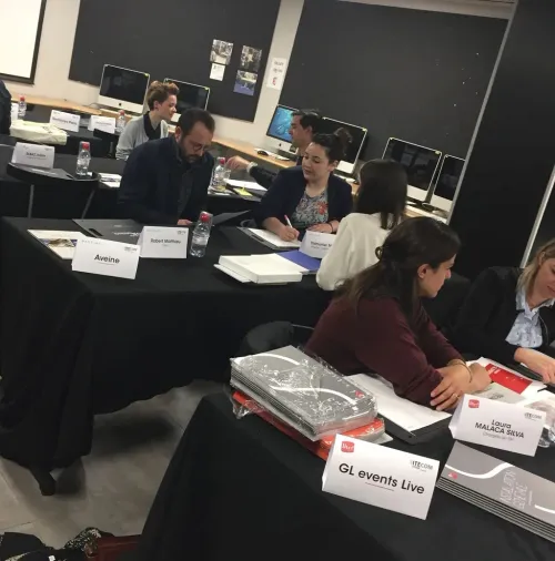 Rencontre étudiants et recruteurs à Itecom Artdesign
